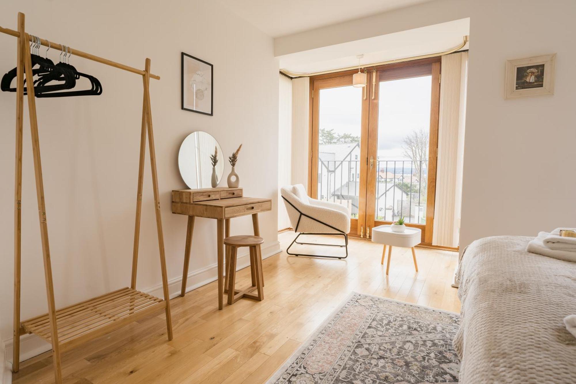 Beautifully Done 5 Bed Barn Conversion In Heswall - Sleeps Up To 10 Екстер'єр фото