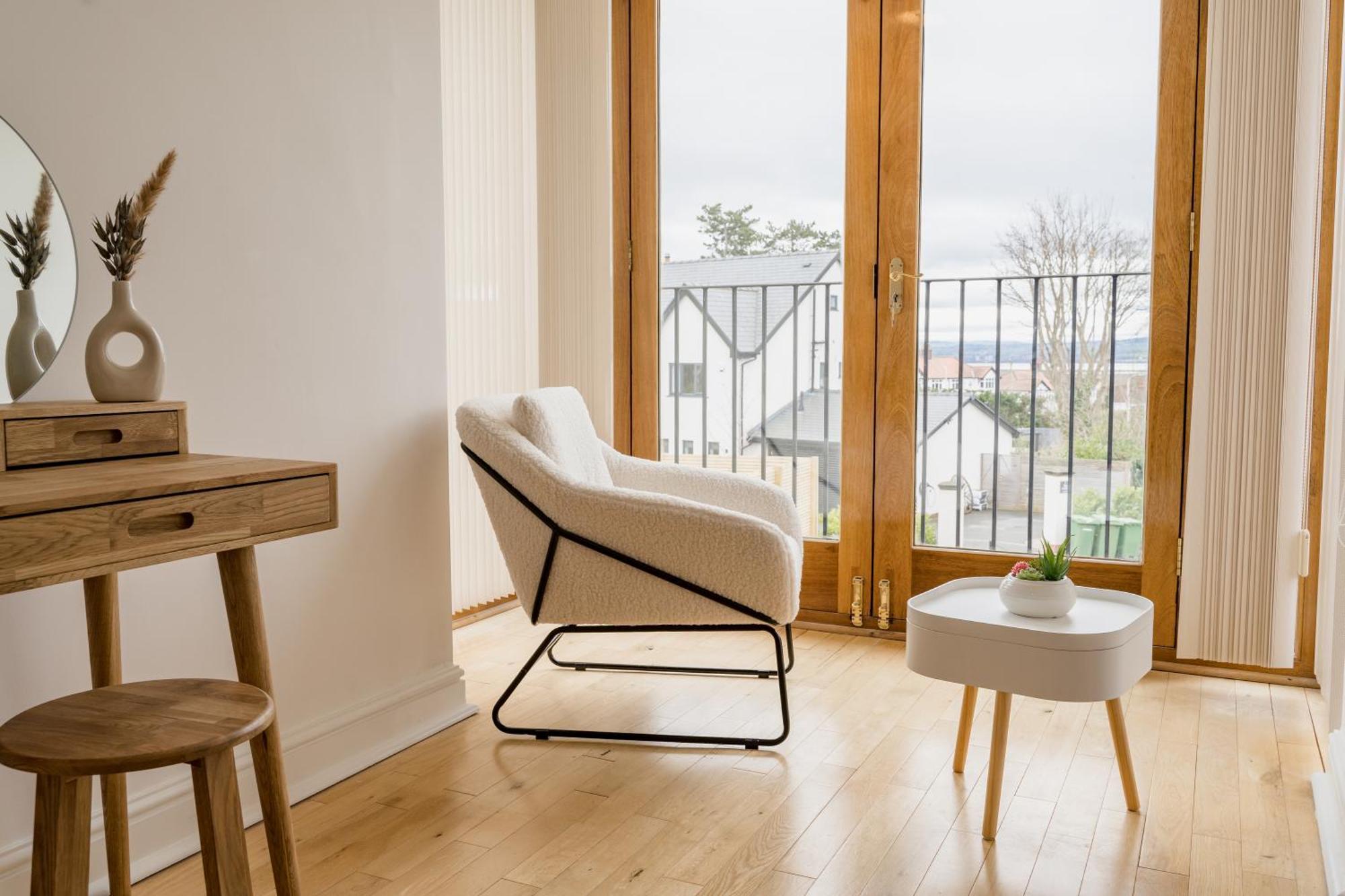 Beautifully Done 5 Bed Barn Conversion In Heswall - Sleeps Up To 10 Екстер'єр фото