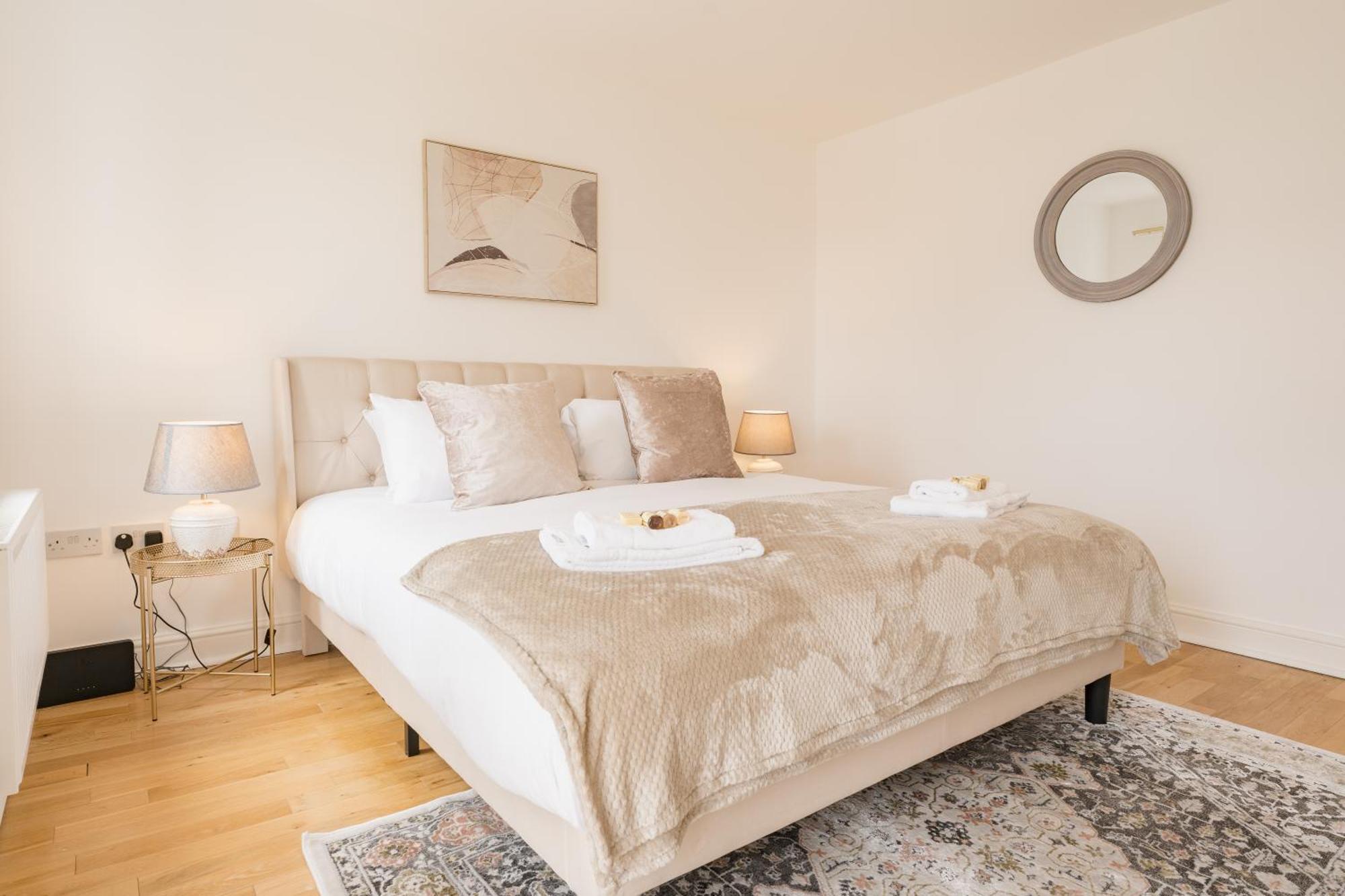 Beautifully Done 5 Bed Barn Conversion In Heswall - Sleeps Up To 10 Екстер'єр фото